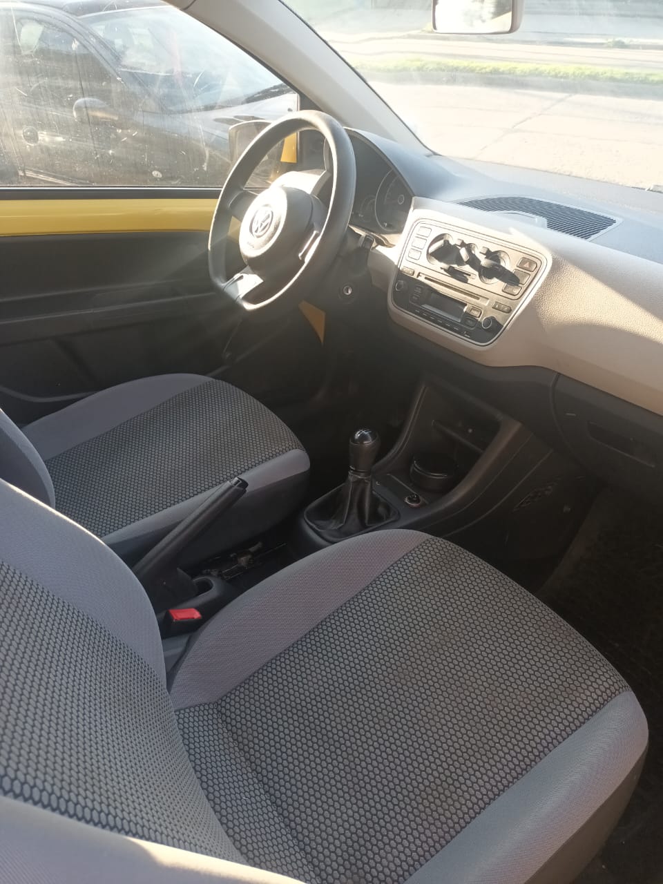 VOLKSWAGEN  UP 1.0 3 PUERTAS 