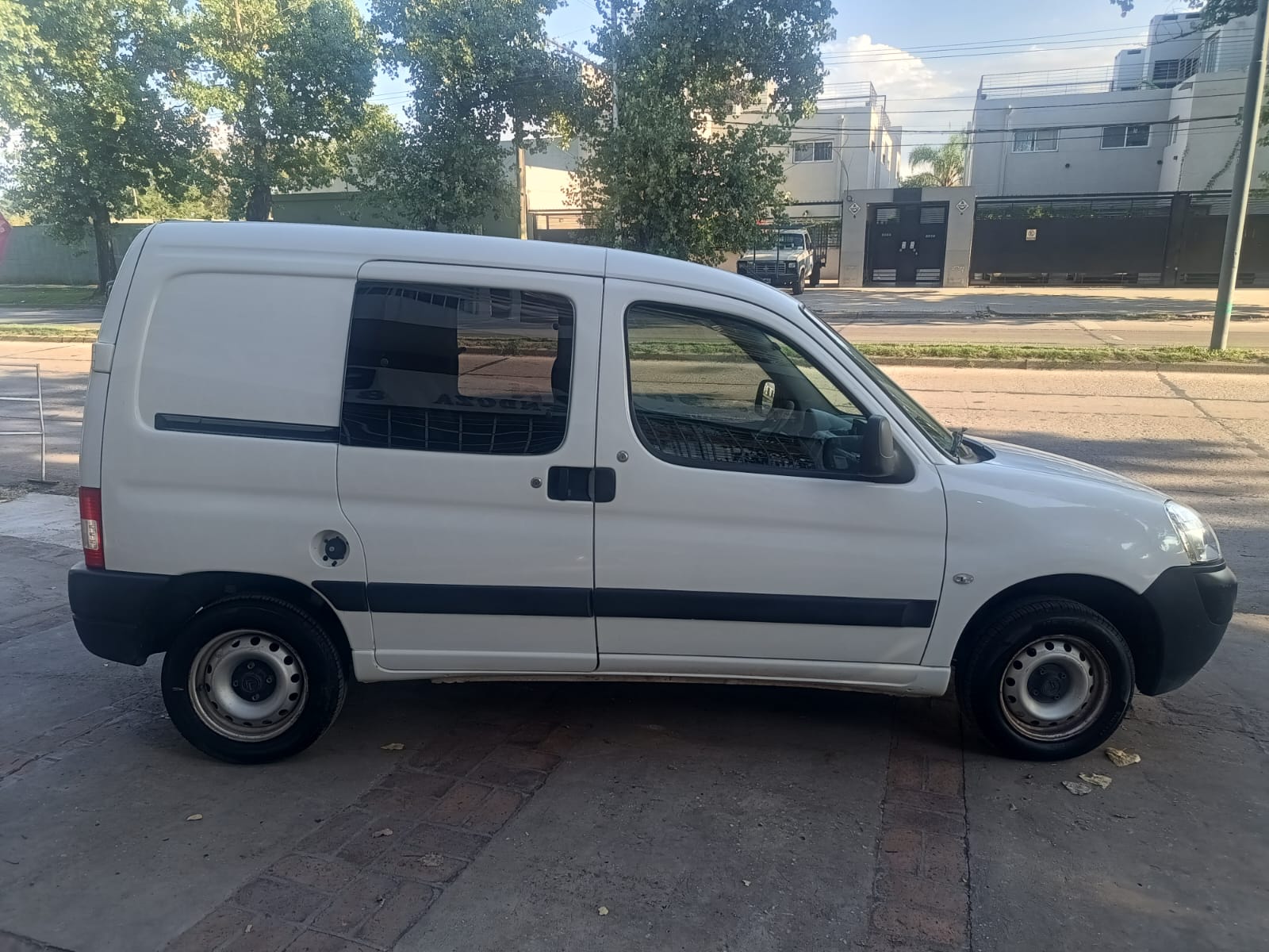 CITROEN  BERLINGO FURGON CON ASIENTOS 