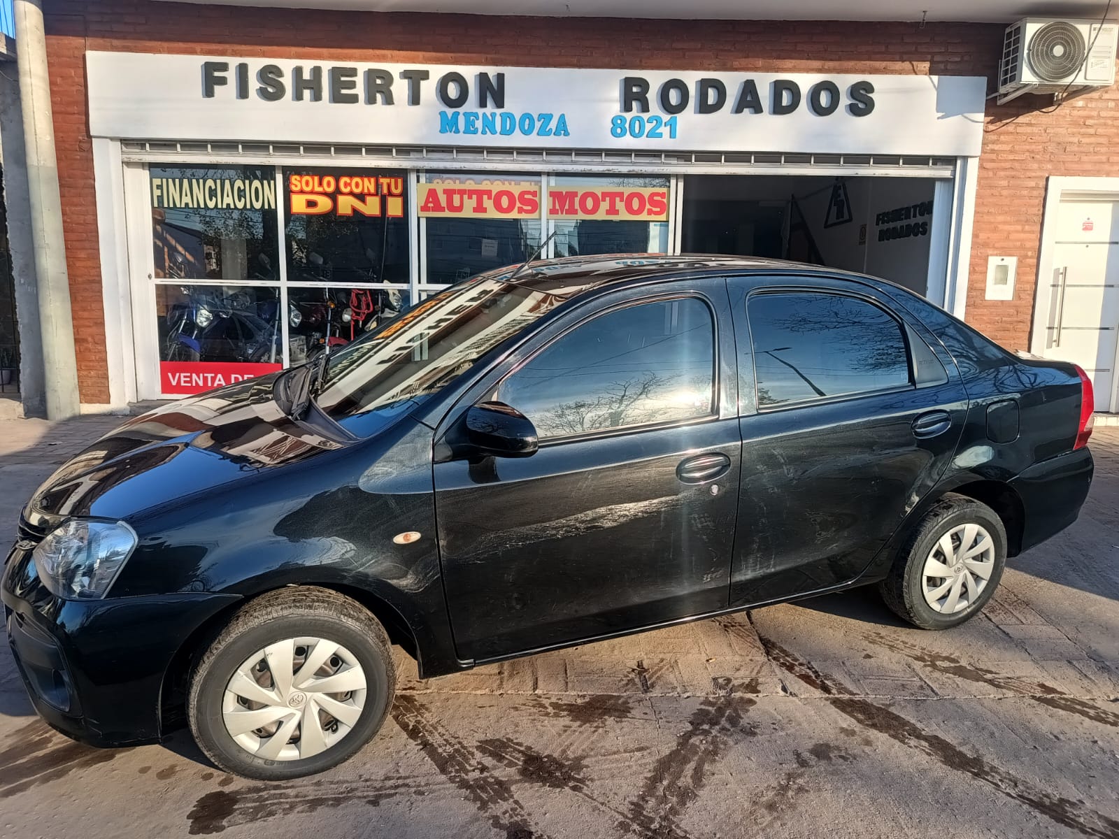 TOYOTA  ETIOS X 